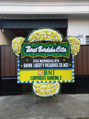 Papan Bunga Duka di Basa Ampek Balai Tapan