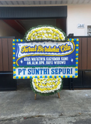 Papan Bunga Duka di Basa Ampek Balai Tapan