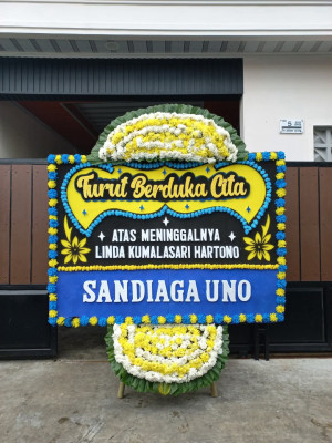 Papan Bunga Duka di Basa Ampek Balai Tapan